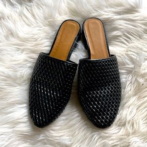 Vegan Leather Black Pointed Toe Flats